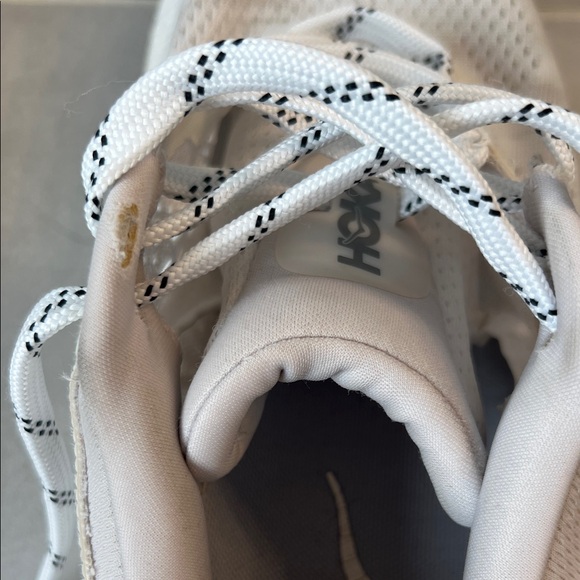 HOKA Kawana Running Shoes – Women’s 8B - Picture 4 of 6